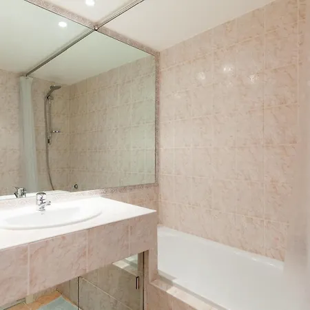 A Peace Haven Palm Beach Area 2min From The Beaches Terrace Lejlighed